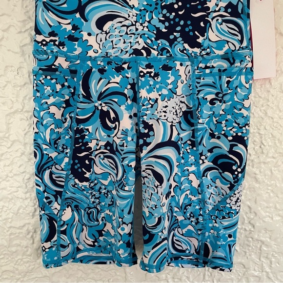 MWT Lilly Pulitzer Luxletic South Beach High Rise Shorts Small - Picture 4 of 9